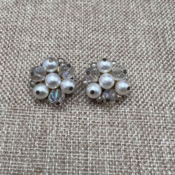 Vintage Multicolor Faux Pearl & Crystal Bead Cluster Clip-On Earrings - Picture 3 of 4